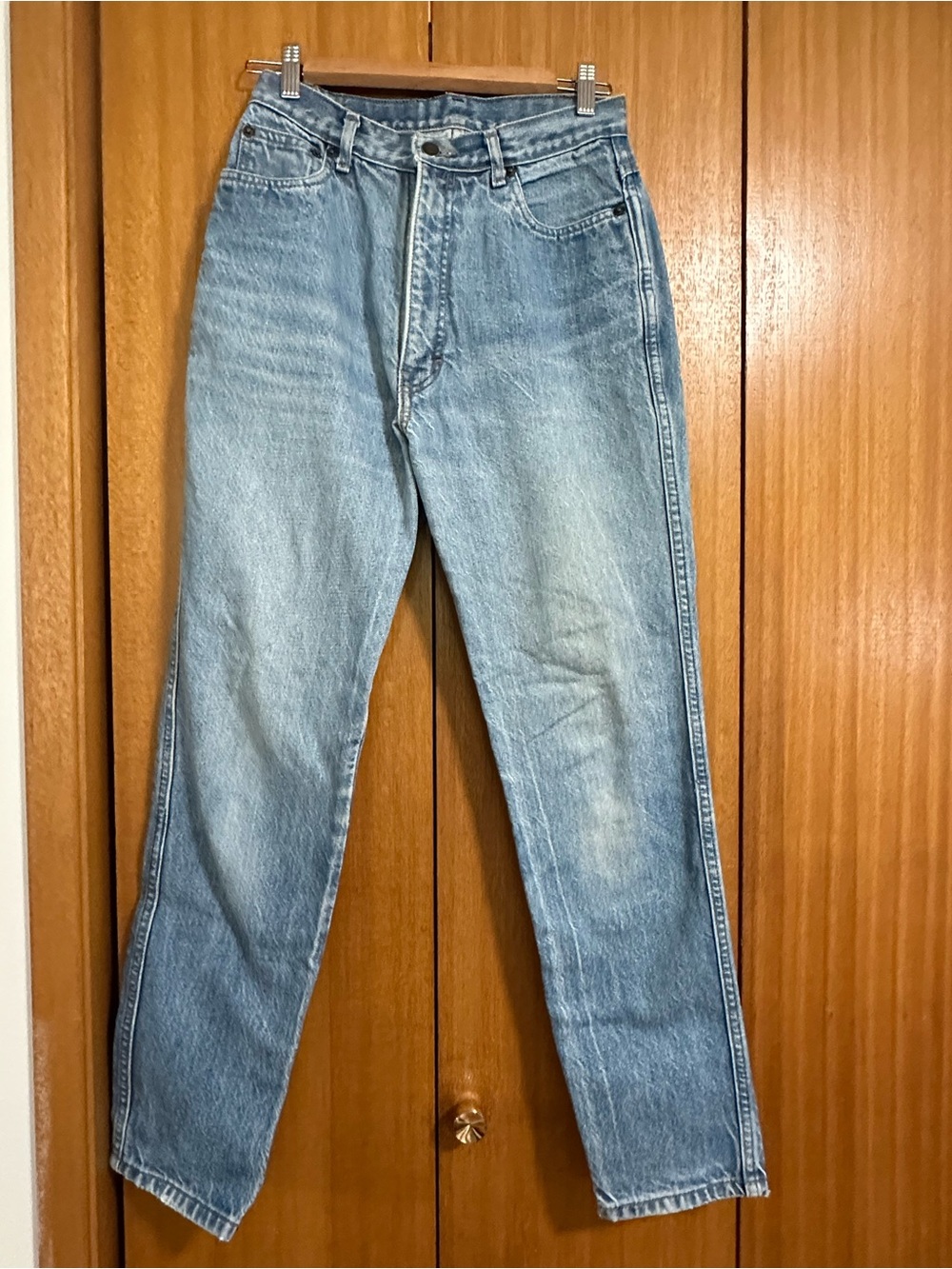 Women’s Light Blue Straight Jeans - Classic Everyday Fit